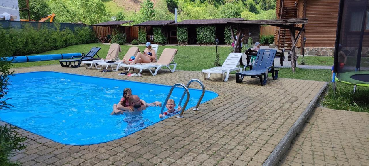טטאריב Mini Hotel Zakrut מראה חיצוני תמונה