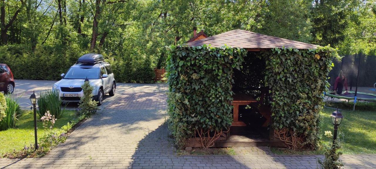 טטאריב Mini Hotel Zakrut מראה חיצוני תמונה